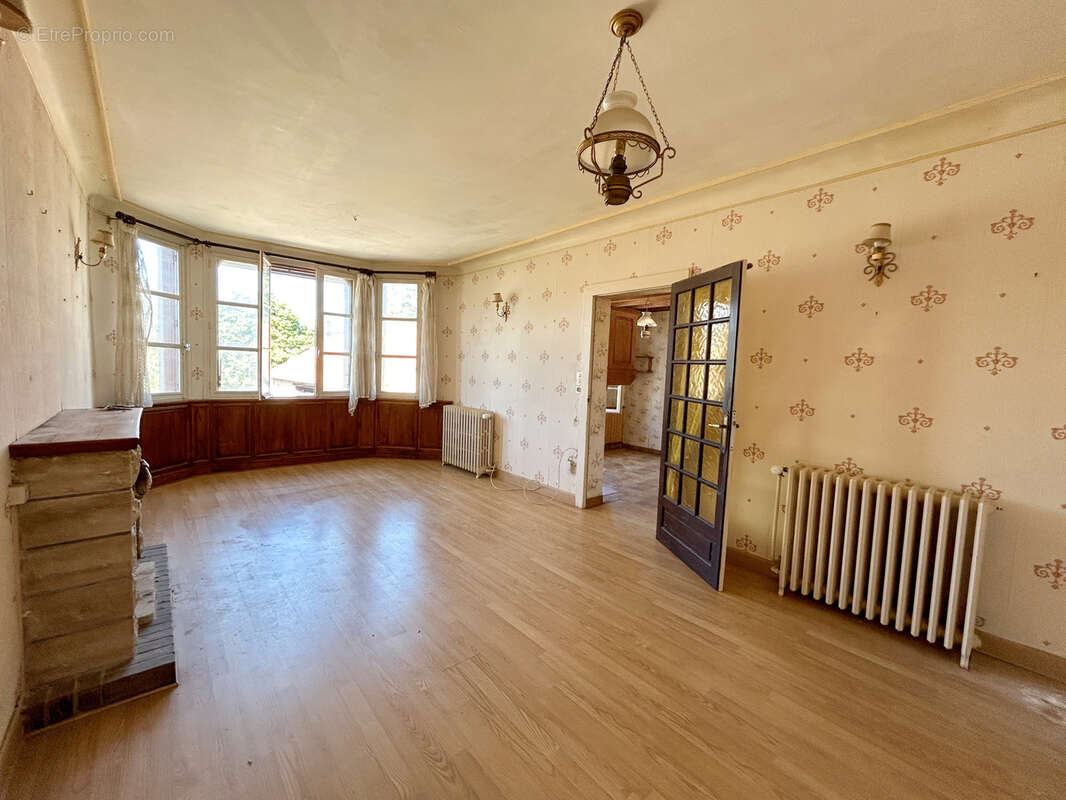 Maison à CHAMBLET