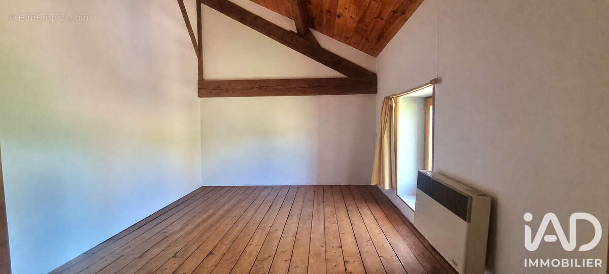 Maison 220 m² à Ronno  - photo 9