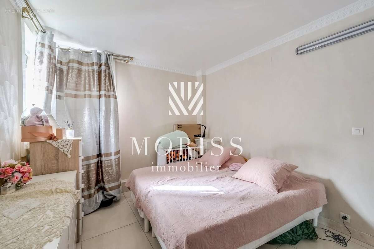 Appartement à PARIS-19E