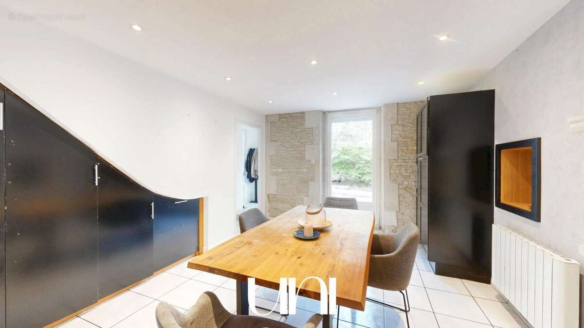 Maison à CORMELLES-LE-ROYAL