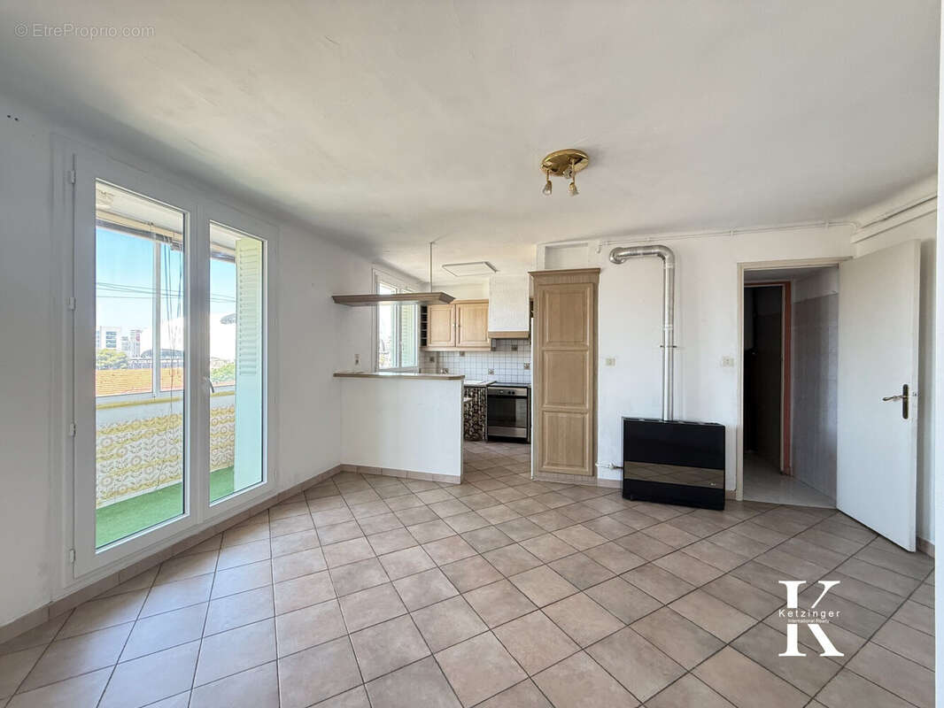 Appartement à MARSEILLE-9E
