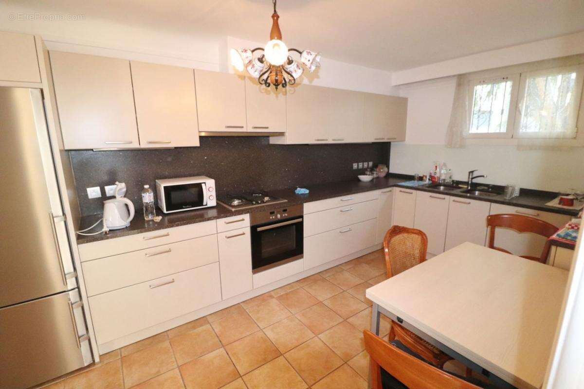 Maison 144 m² à Perpignan  - photo 2