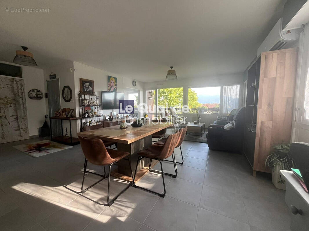 Appartement à VOIRON