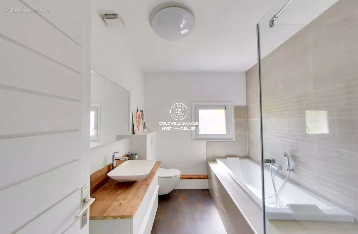 Canet: Maison dominante avec vue, en impasse, avec 1000 m² de terrain et piscine - photo 20