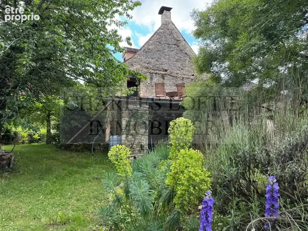Charmante maison de village en pierre avec terrain arboré de 2400 m² - photo 21