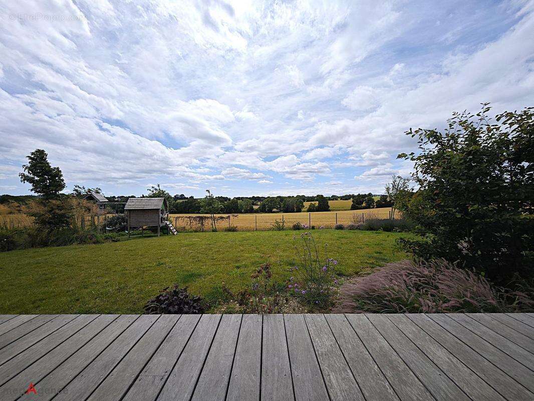 Maison contemporaine de 160 m² avec vue dégagée - photo 5