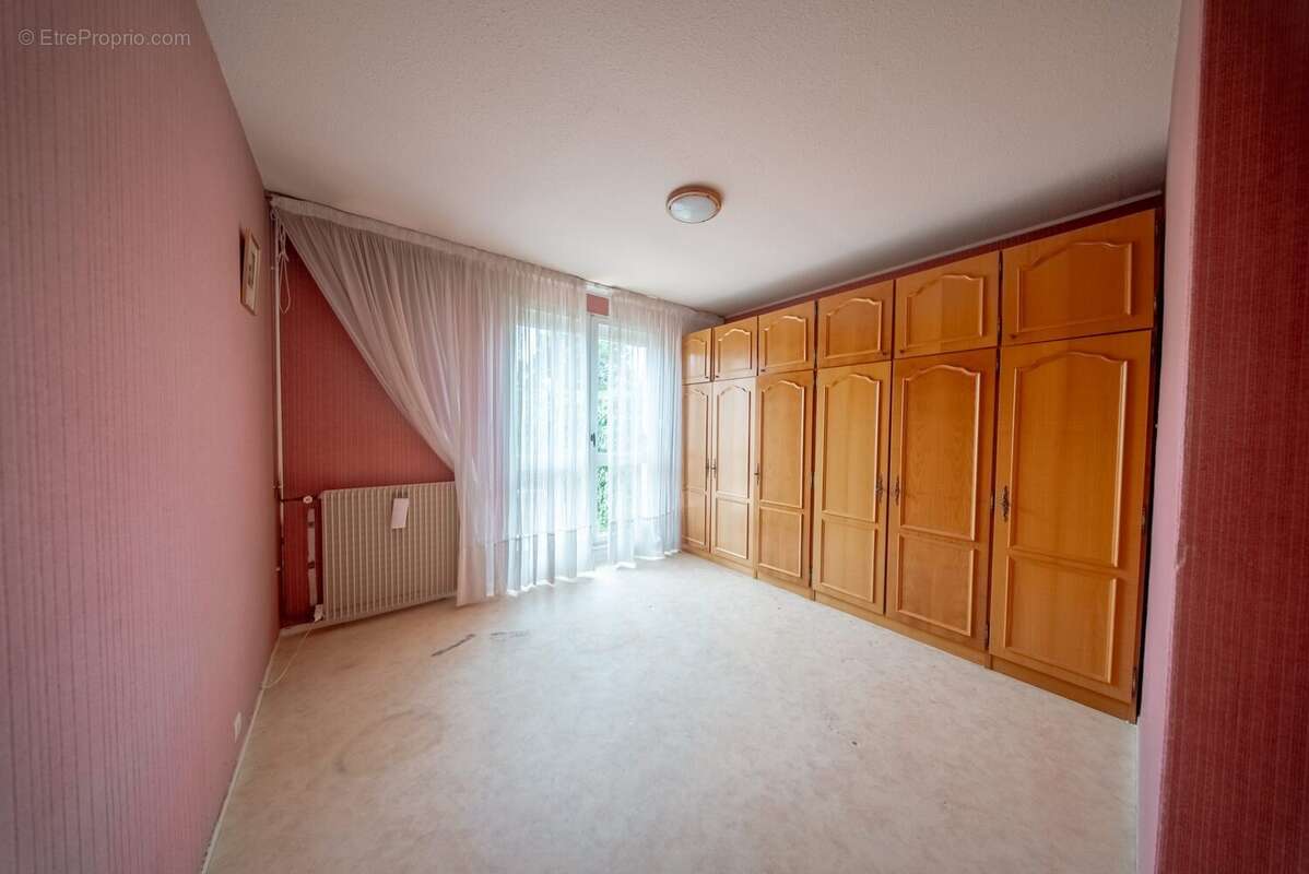 Maison 88 m² à Blanzat  - photo 8