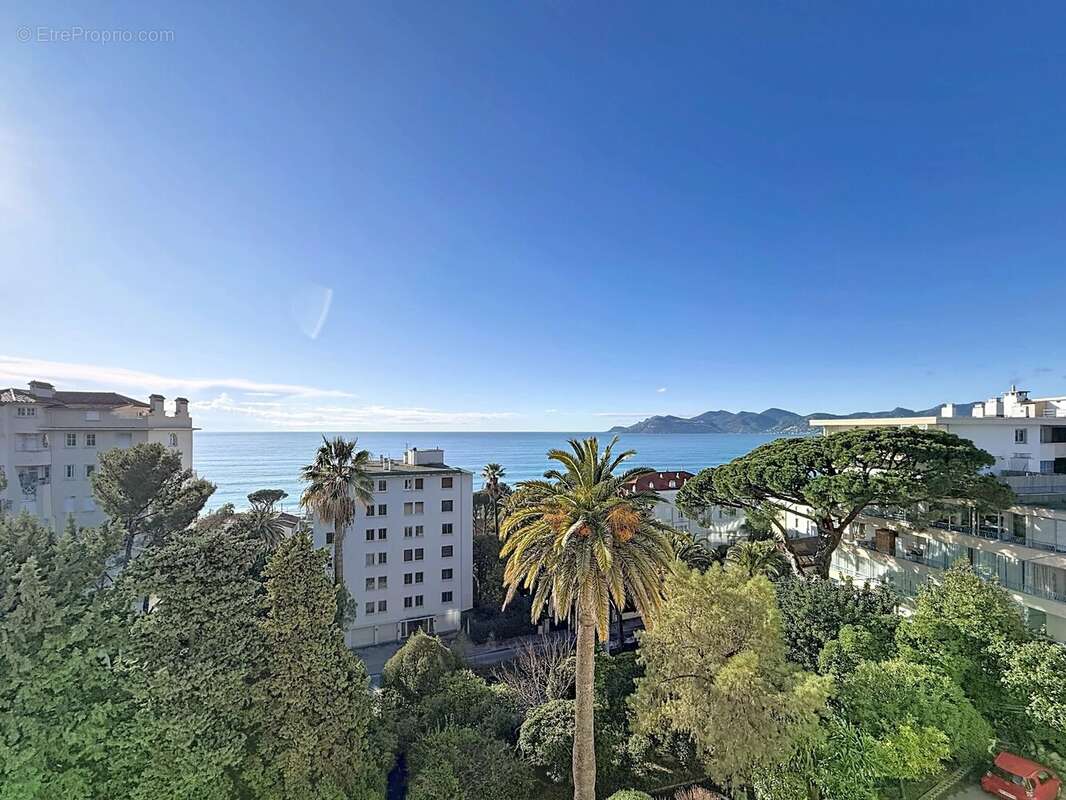 Appartement à CANNES