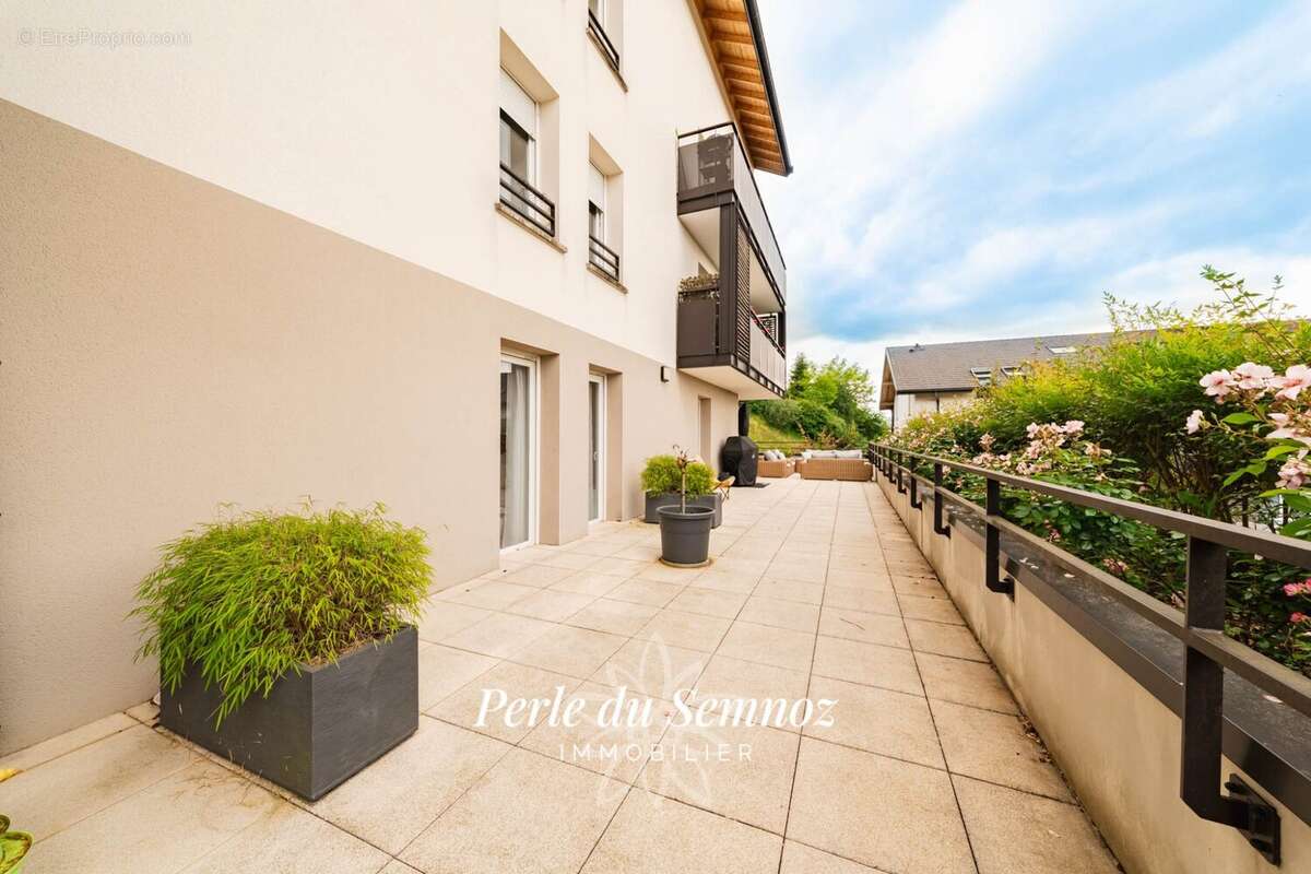 Appartement à SEYNOD