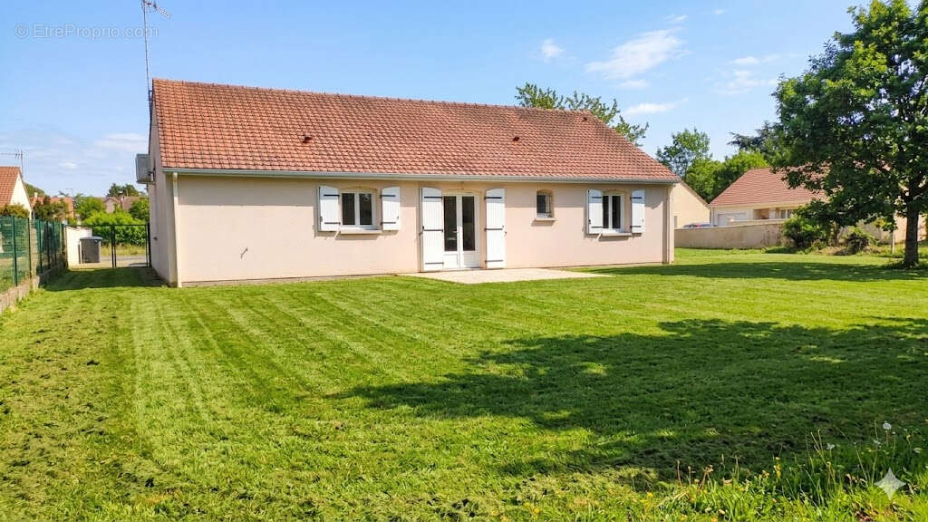 Maison à CHATELLERAULT