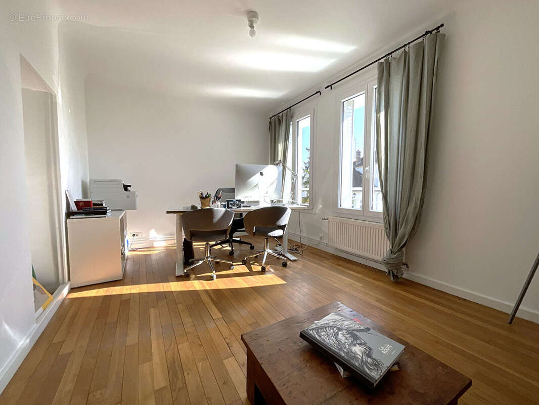 Maison à MONTIGNY-LE-BRETONNEUX