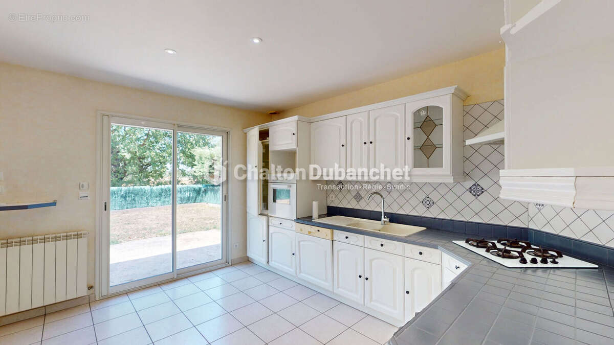 MABLY - Maison de 100 m² - photo 8