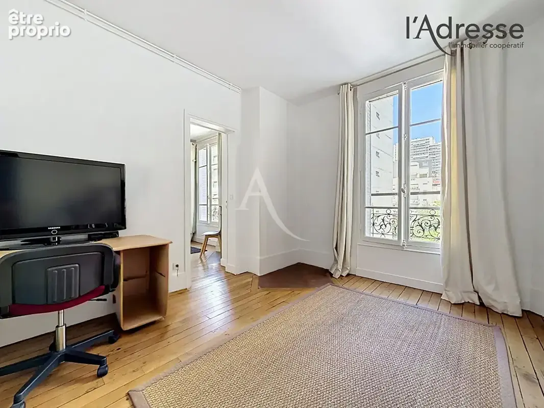 PUTEAUX CENTRE Appartement 8 pièces de 182 m² - photo 6