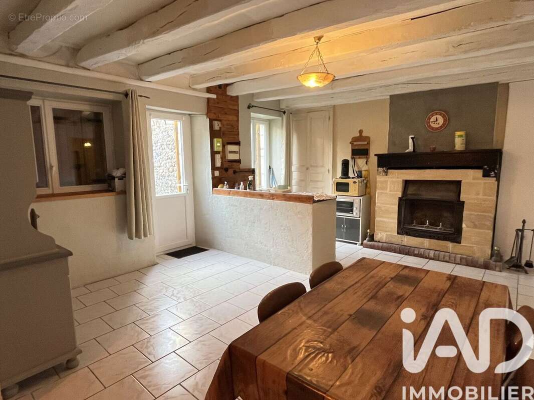Maison 56 m² à Nalliers  - photo 5