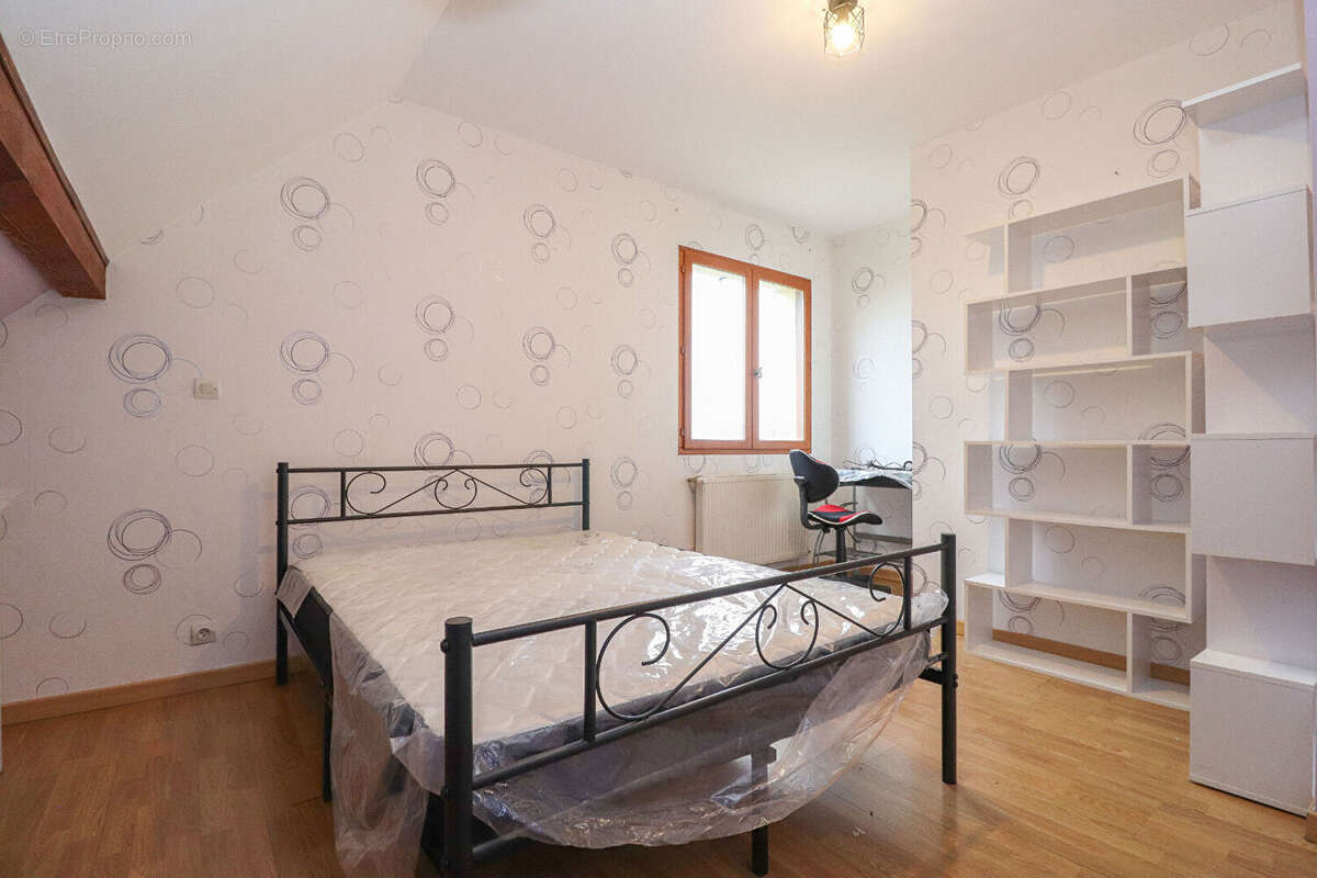 Maison à SAVIGNY-LE-SEC