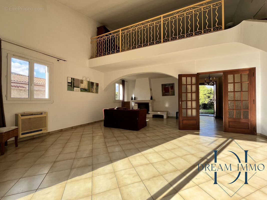 Maison à SOLLIES-PONT