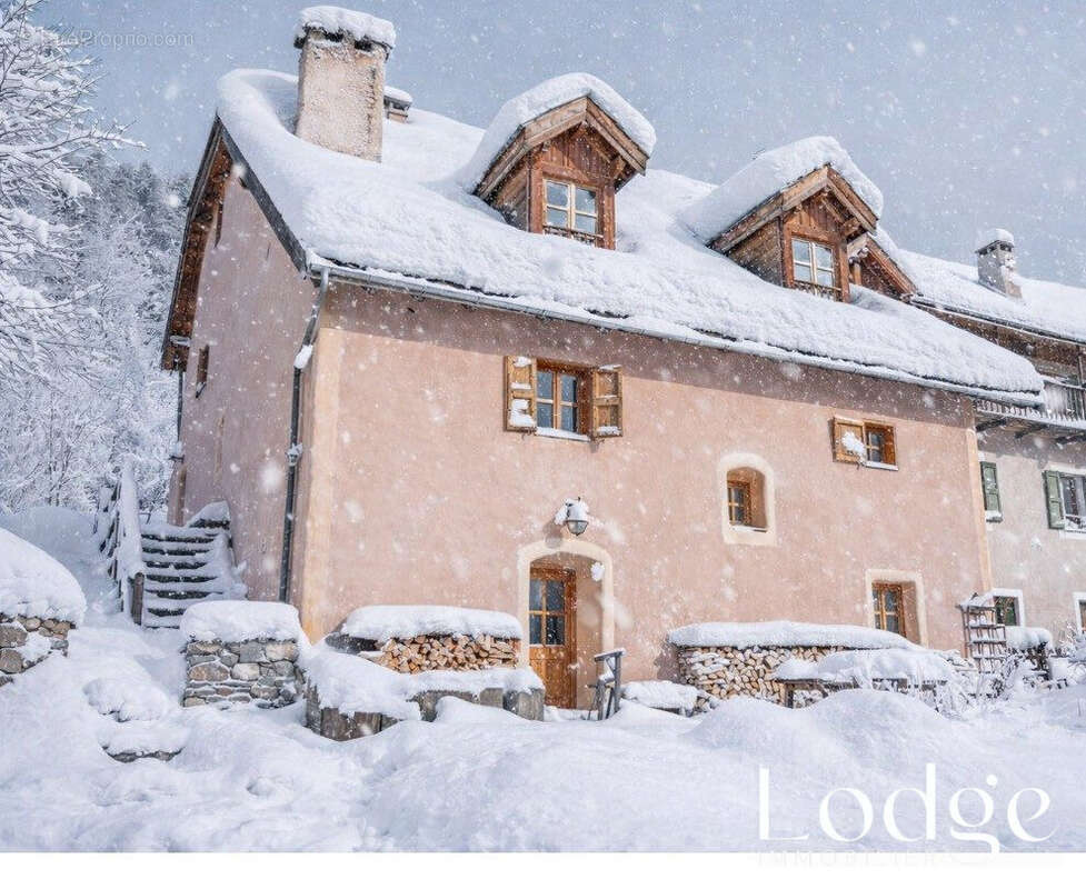 Maison à LA SALLE-LES-ALPES