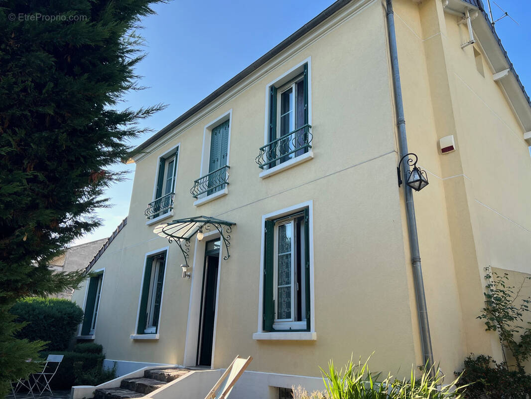 Maison à CHAMPIGNY-SUR-MARNE