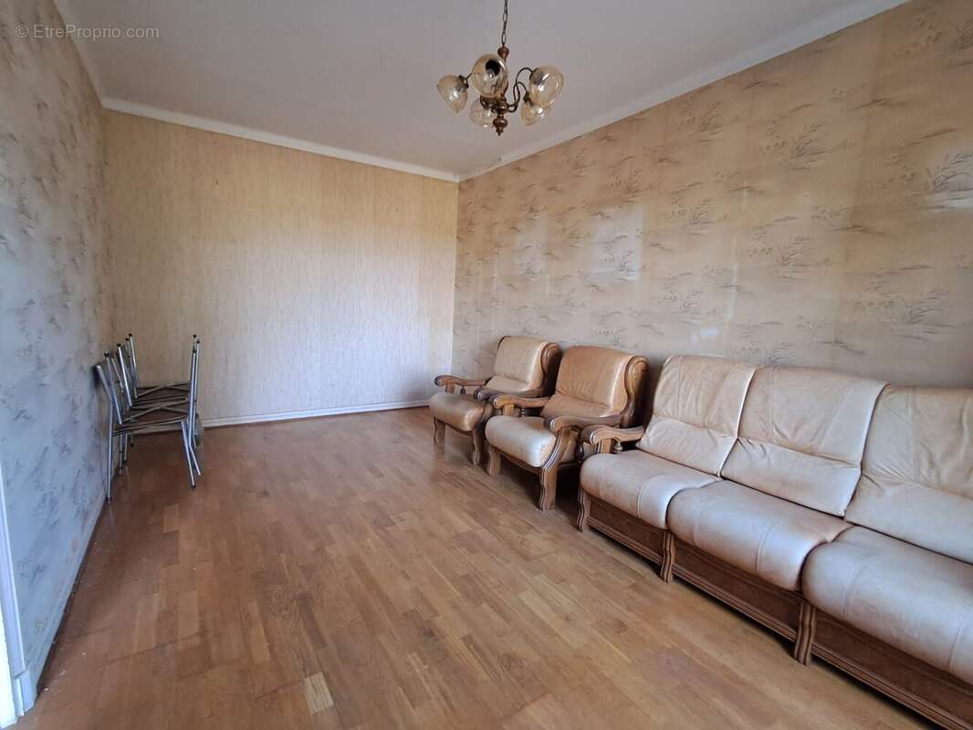 Maison 63 m² à Boisset  - photo 4