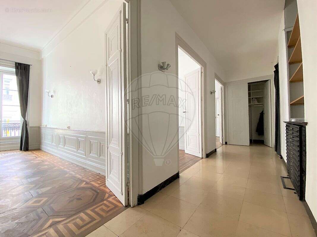 Appartement à LYON-1E