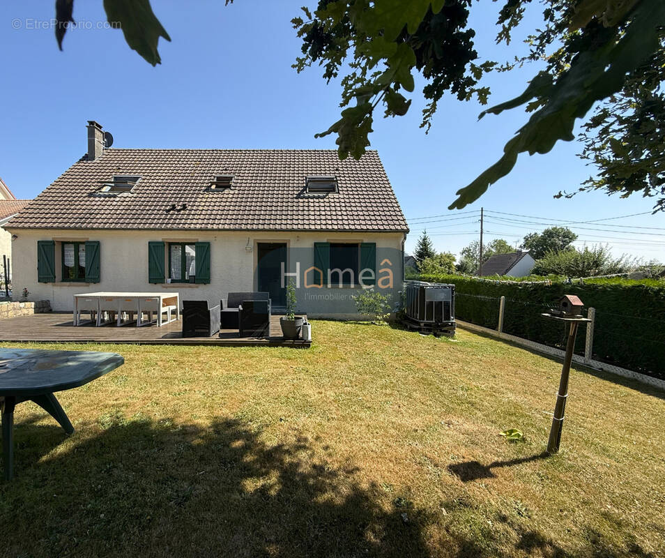 Maison à YERVILLE