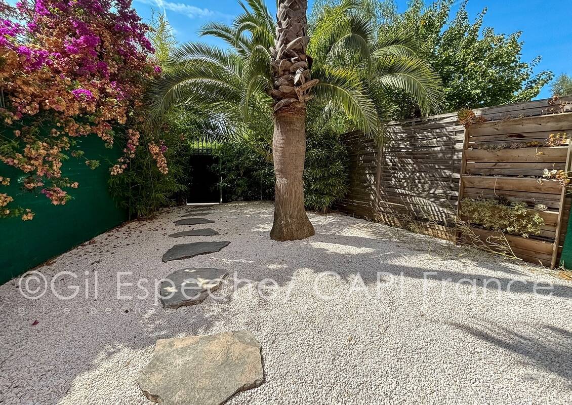 Appartement à VILLENEUVE-LOUBET