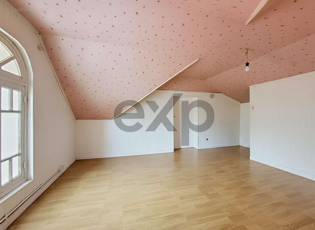 Maison 100 m² à Chauny  - photo 9