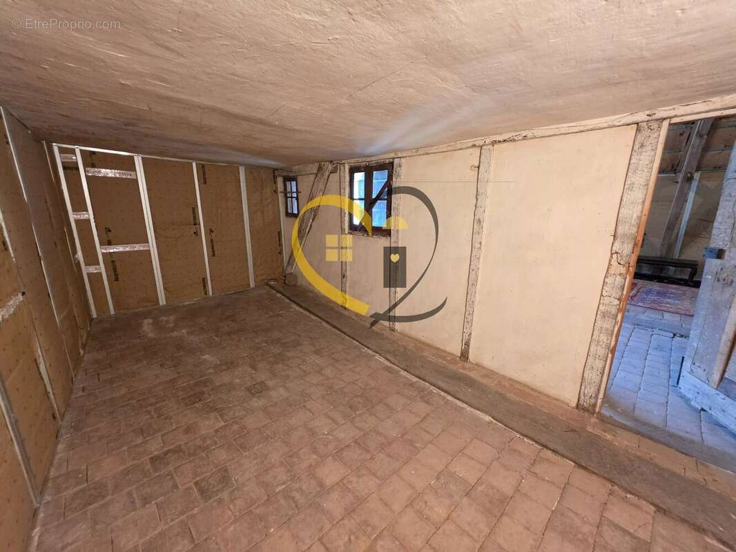 Maison avec dépendances et fort potentiel – Henrichemont - photo 27
