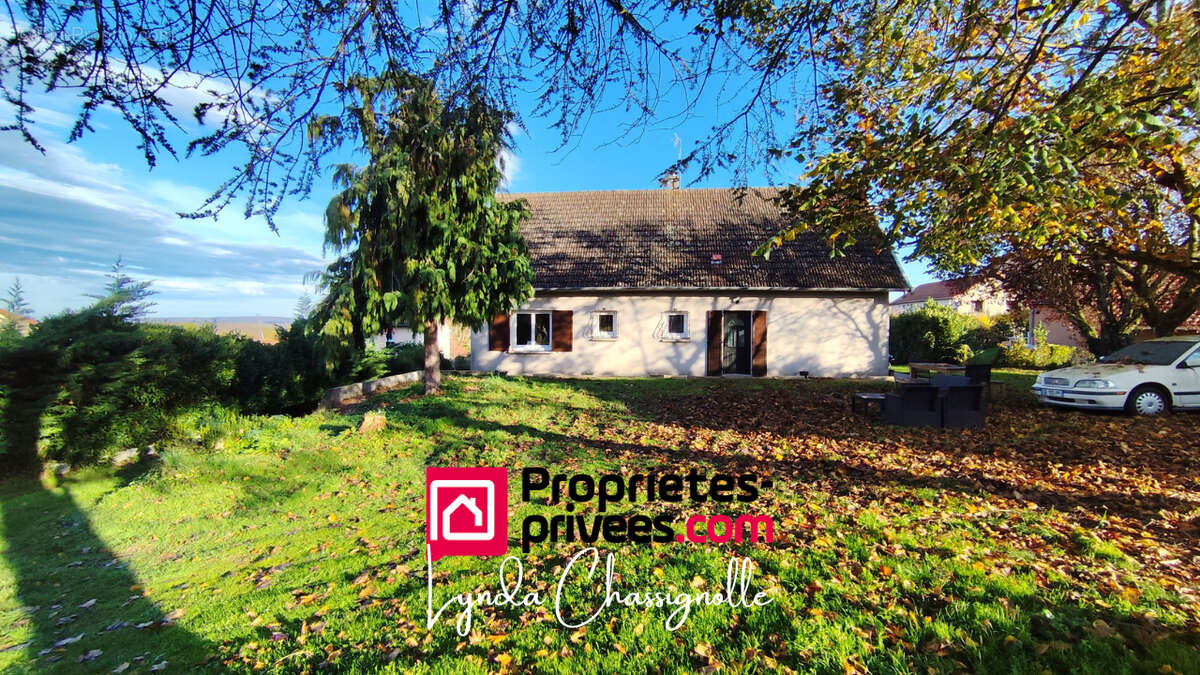 Maison à LA PACAUDIERE