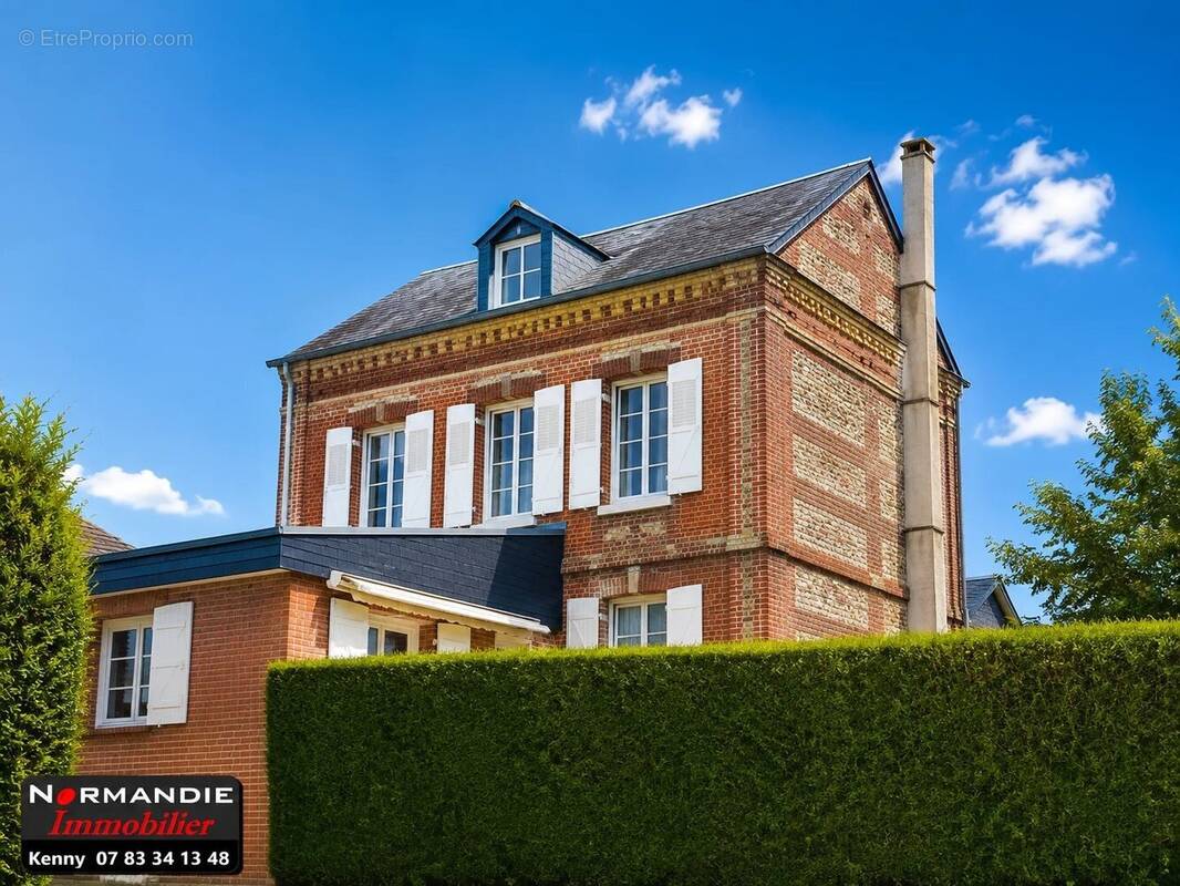 Maison à LILLEBONNE