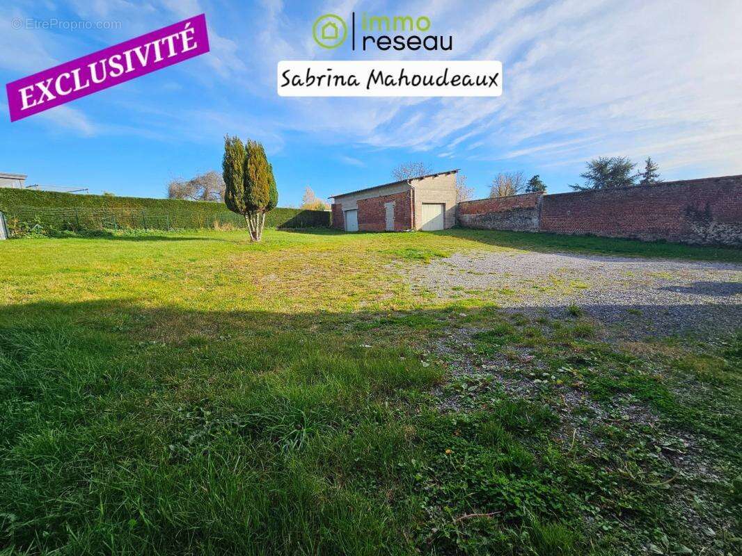 Maison à ETREAUPONT