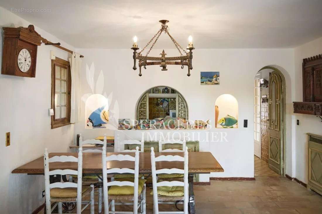 Saint-Vallier-de-Thiey - Superbe maison familiale - photo 9