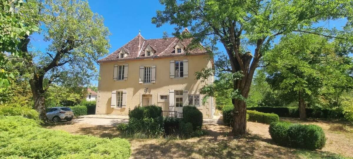 Maison à PONTCIRQ