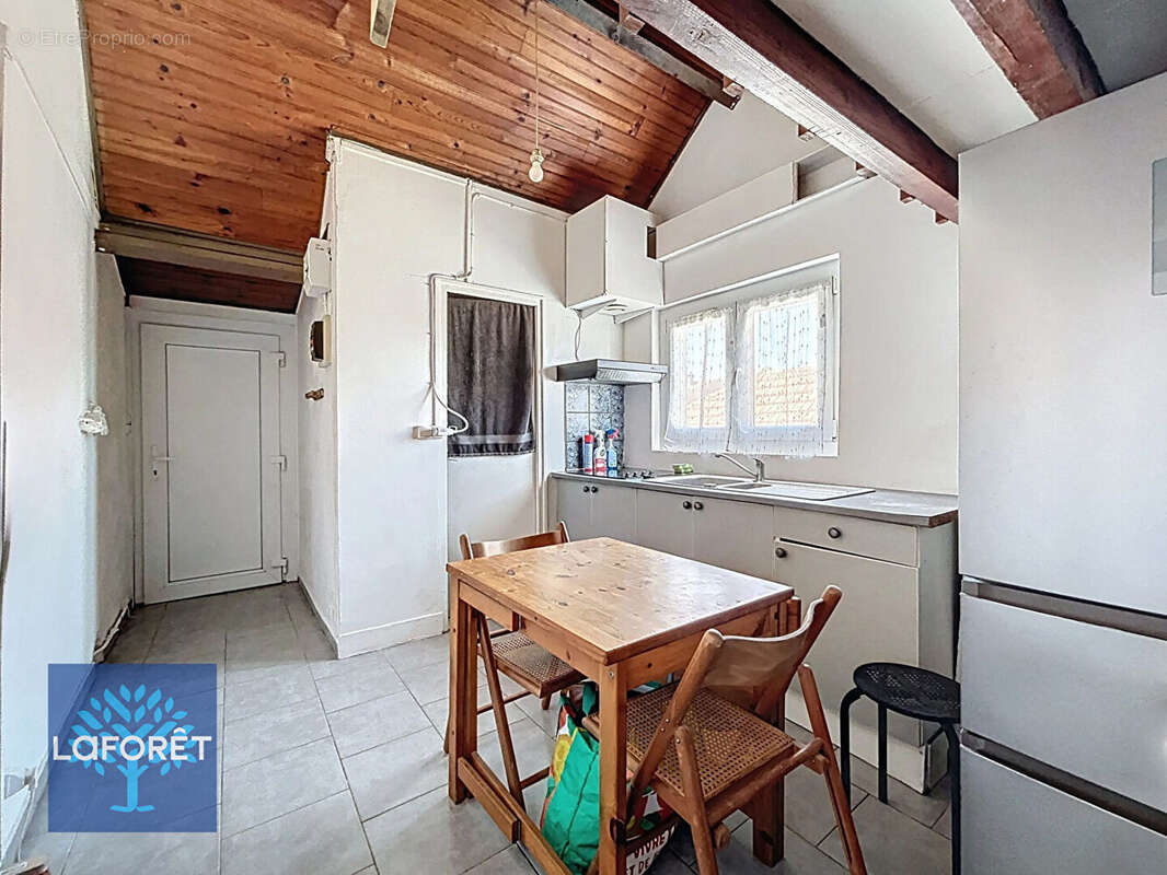 Appartement à SAINTRY-SUR-SEINE