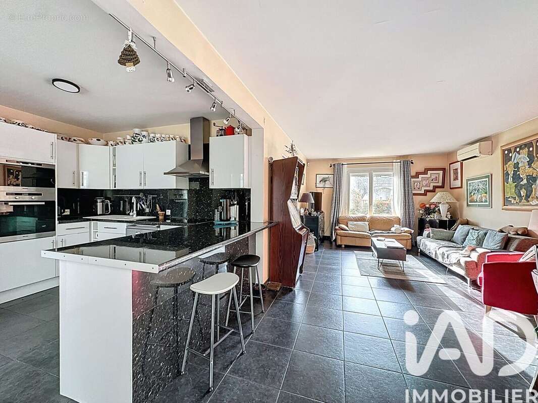 Photo 3 - Maison à VILLENEUVE-LA-GARENNE