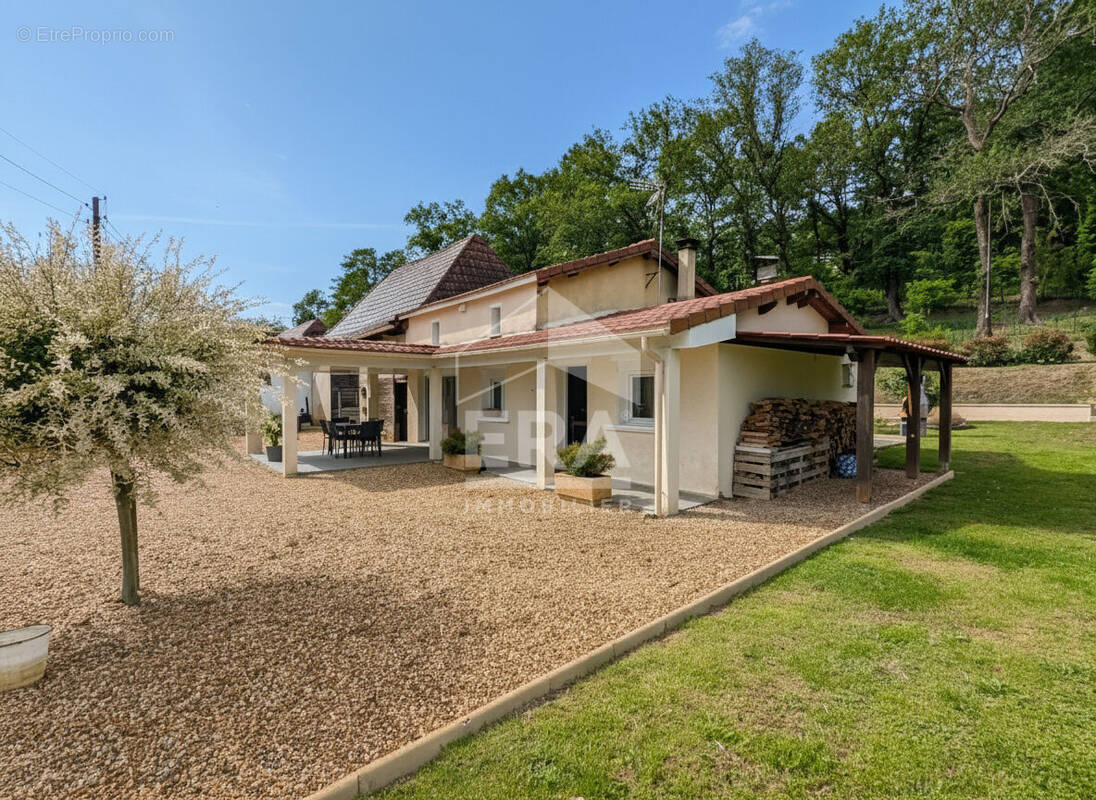 Maison à MONTPON-MENESTEROL