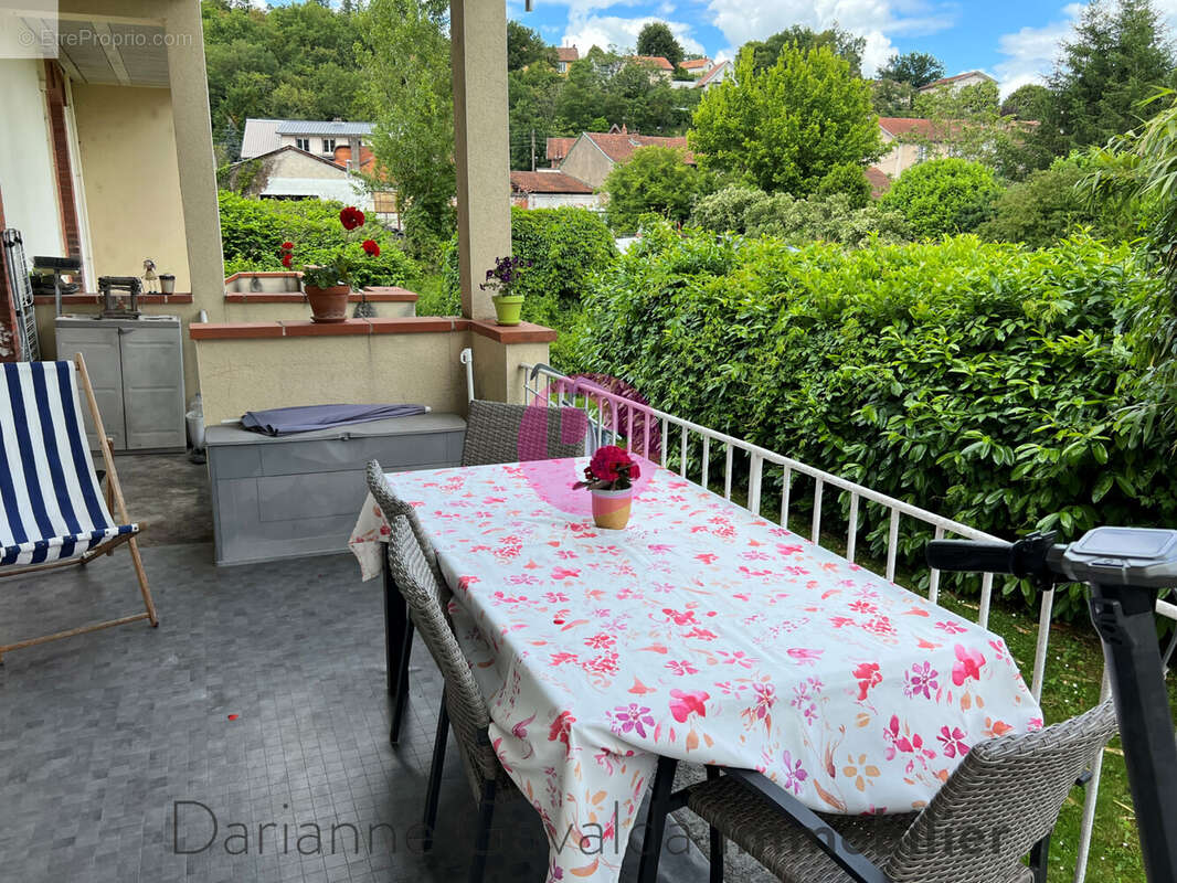 Appartement à DECAZEVILLE