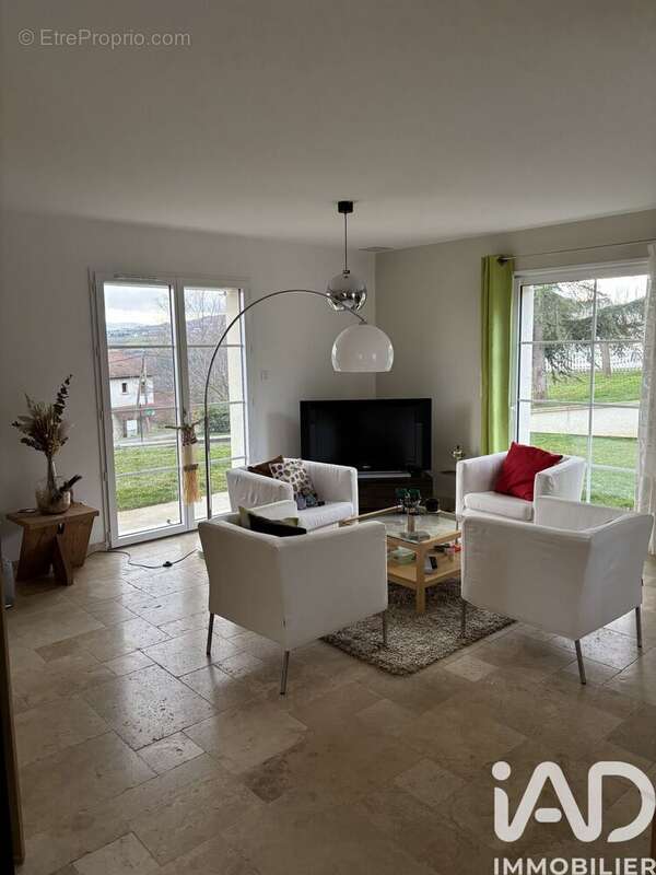 Photo 4 - Maison à CHAGNON