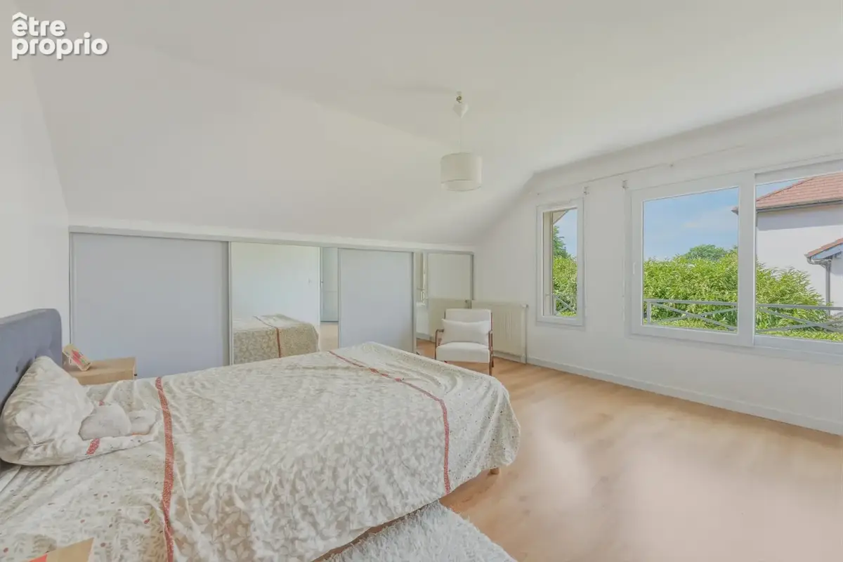 Maison à vendre 7 pièces ORNEX (01) - photo 10