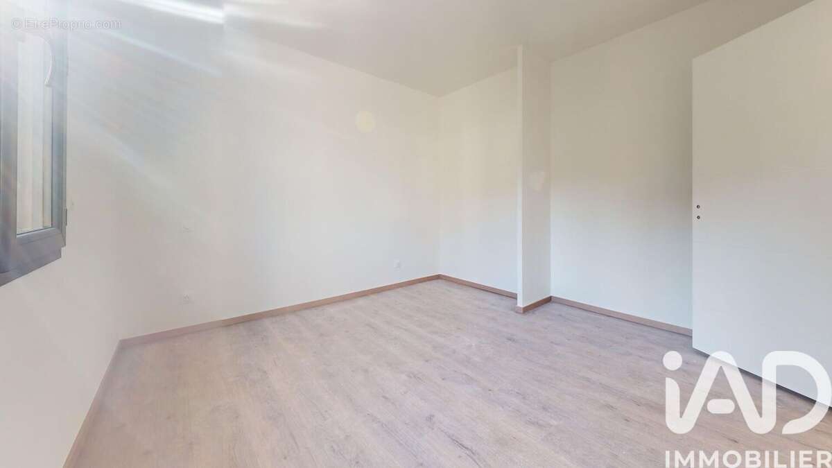 Photo 8 - Maison à EYGUIERES