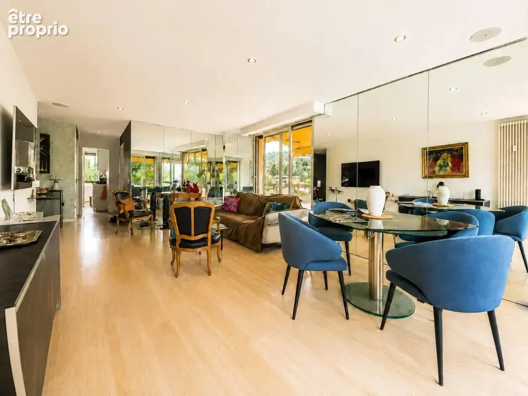 Photo Appartement à Le Cannet au prix de 250 000€