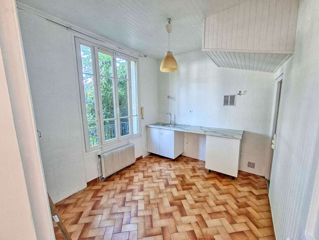 Antony Maison familiale de 152 m² habitables ? 5 chambres ? Garage ? Combles aménageables ? DPE D - photo 7