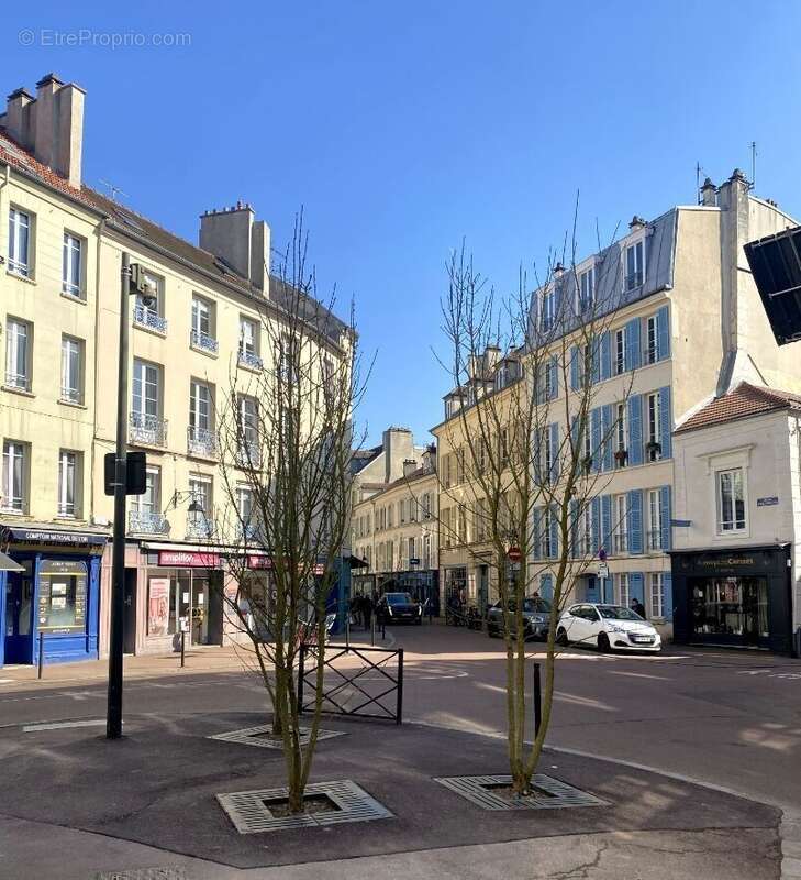 Commerce à SAINT-GERMAIN-EN-LAYE