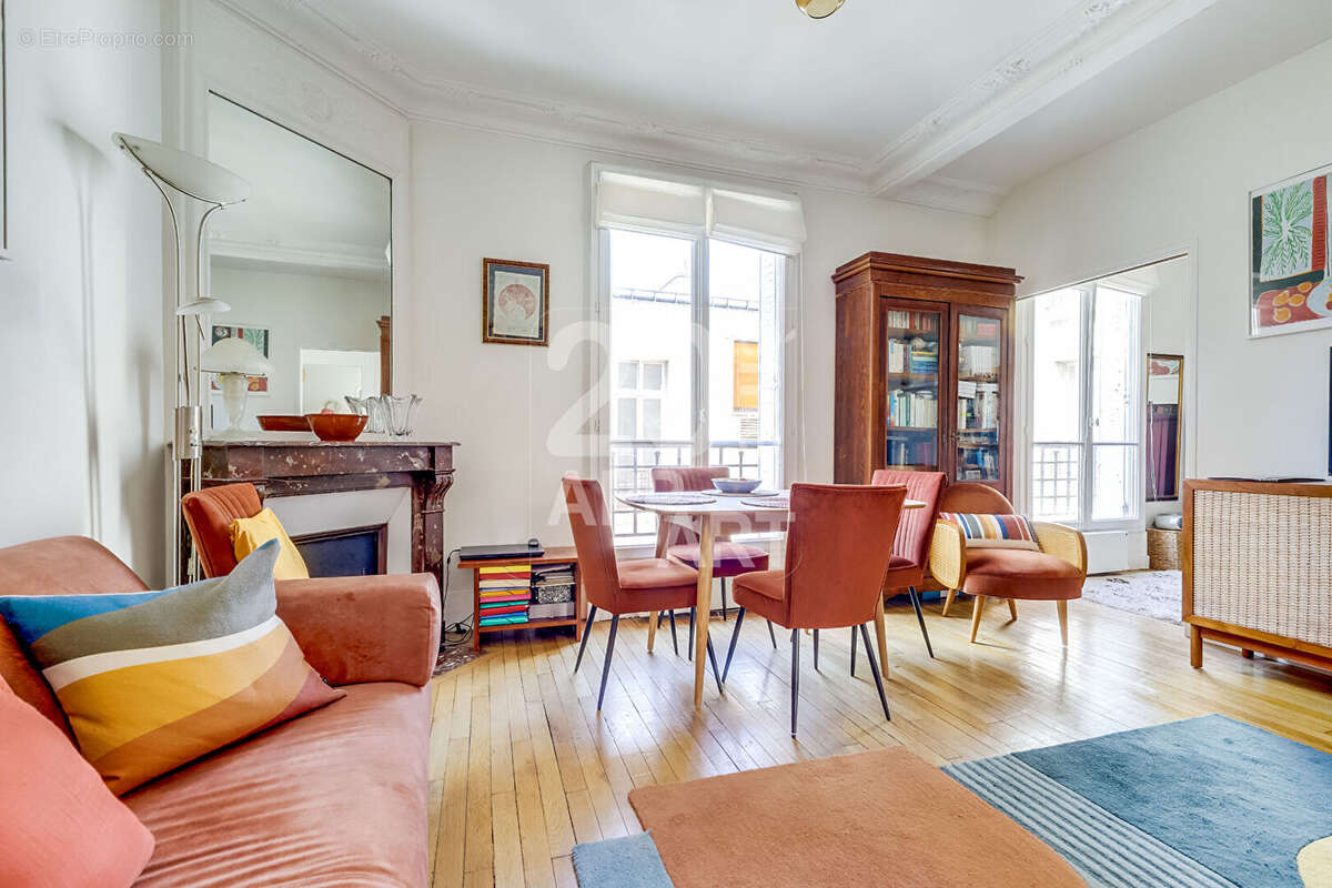 Appartement à PARIS-20E