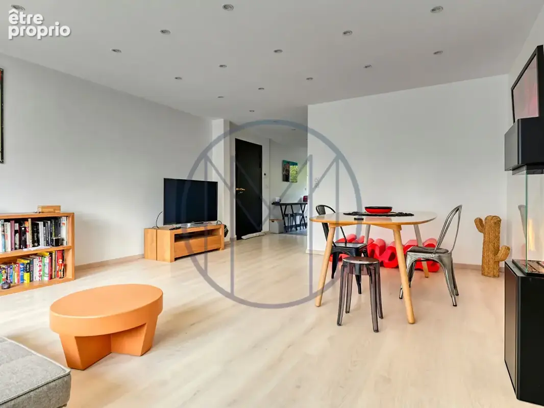 Appartement Versailles 4 pièce(s) 84.11 m2 - photo 6