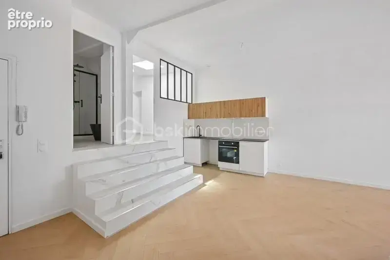 Bel appartement f3 entièrement rénové tres bien situe en plein centre ville - photo 3