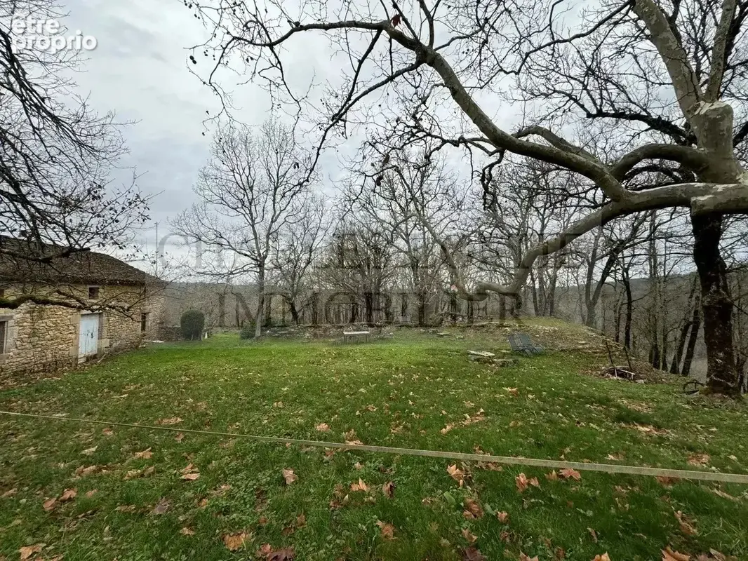 Ensemble immobilier en pierre avec 15 ha de terrain. - photo 18