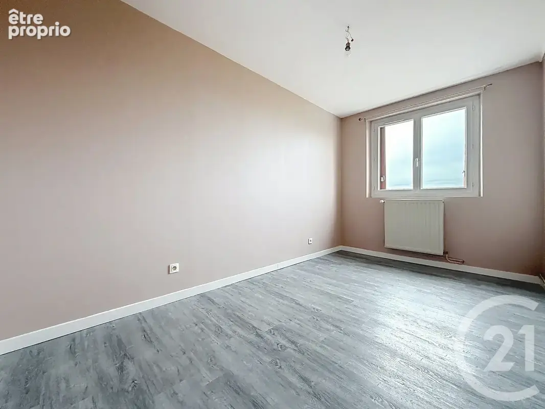 Appartement 3 pièces 64 m² à vendre à Saint-Andre-Les-Vergers (10120) - photo 3
