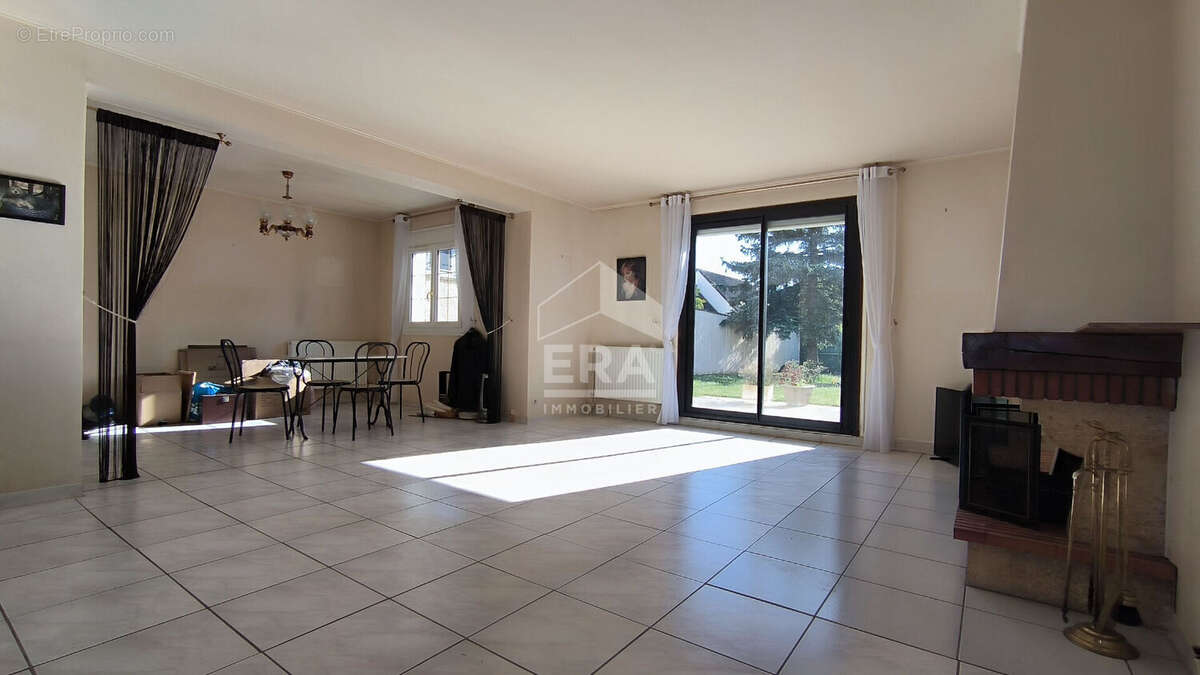 Maison à LA FERTE-ALAIS