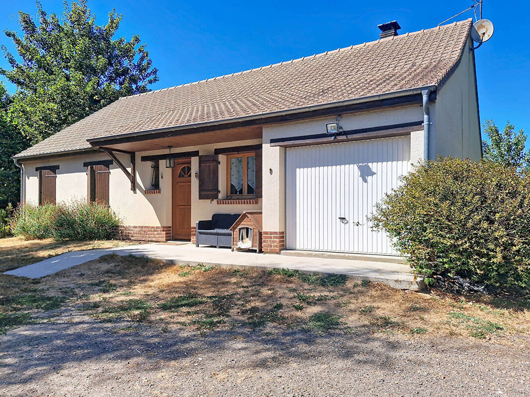 Maison 4 pièces 90 m² · à Etrepagny · 90 m² · 234 000 €